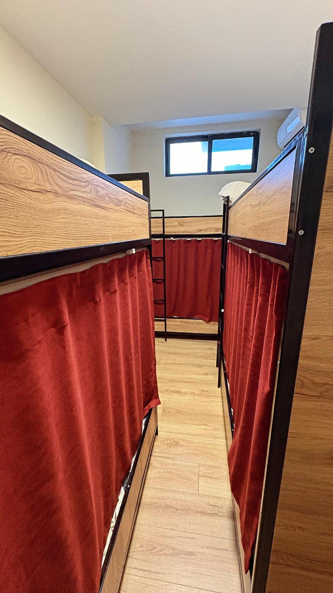 Hostel Chilli Tirana Eksteriør billede